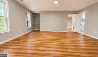 7302 IVYCREST Pl, Annandale, VA 22003