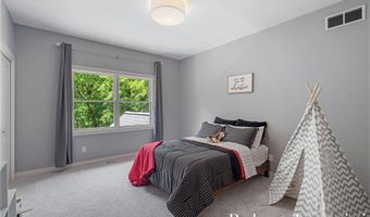 1977 Emerald Glen Ct NE, Ada, MI 49301