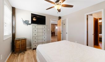 413 Club Colony Dr, Atlantic Beach, NC 28512