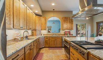 3539 W Martinez Rd, Edgewood, NM 87015