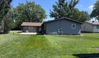 205 5th Ave NW, Bowman, ND 58623