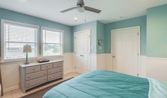 5076 Utah St, Bay St. Louis, MS 39520