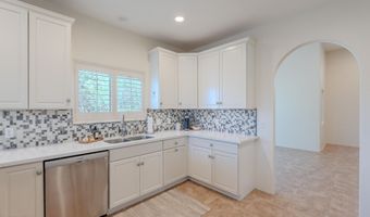38065 N CAVE CREEK Rd 52, Cave Creek, AZ 85331