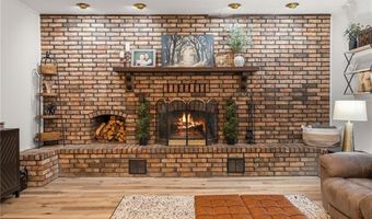 113 Ruth Dr, Arkoma, OK 74901
