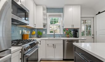 4640 2ND St S, Arlington, VA 22204