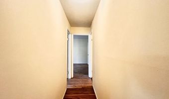 5217 NEWTON St 101, Bladensburg, MD 20710