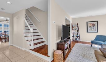 124 Sandpiper Dr, Belford, NJ 07718