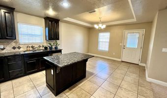 512 Almond Tree Ln, Clovis, NM 88101