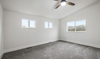 23 St Thomas St, Airville, PA 15203