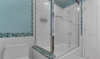 35 TIMBERLAND Dr, Lincoln, RI 02865