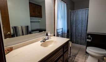 5 Autumn Rd, Arkansas City, KS 67005