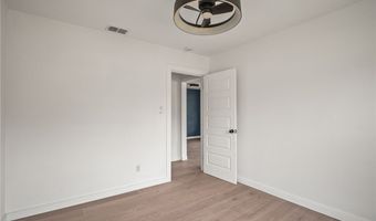 1204 Rose Dr, Alice, TX 78332