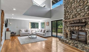 20333 S SWEETWOOD Ln, Oregon City, OR 97045