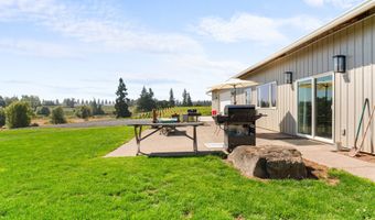 21358 OAK Ln, Aurora, OR 97002