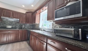 134 Pine Ledge Rd, Bangor, ME 04401
