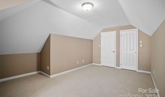 2 Creekside Way, Asheville, NC 28804