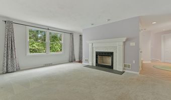154 Bear Hill Rd 306, Cumberland, RI 02864
