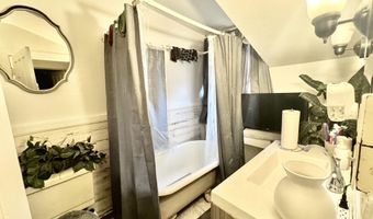 19-21 Bonheim St, Albany, NY 12204