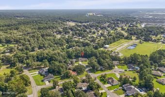 10676 N Oak Crest Dr, Biloxi, MS 39532