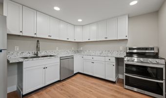 63 Savarese Ln, Burlington, CT 06013