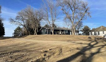 18546 140th St, Akron, IA 51001