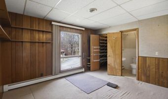 320 Dewey St, Bennington, VT 05201