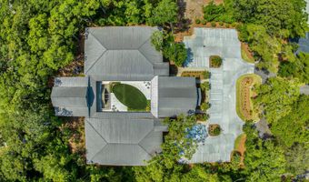 10 Park Ln, Hilton Head Island, SC 29928