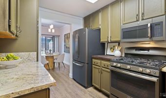 1758 Marlow Rd, Santa Rosa, CA 95401