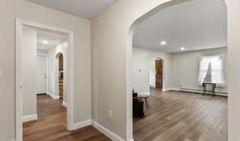 10 Penley St E, Augusta, ME 04330