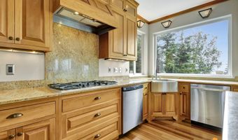 16268 Noble Point Dr, Anchorage, AK 99516