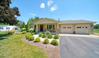 2915 Lee Marie Dr, Adrian, MI 49221