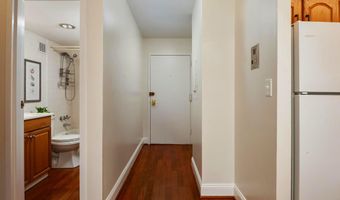 316 BURNSIDE St 101, Annapolis, MD 21403