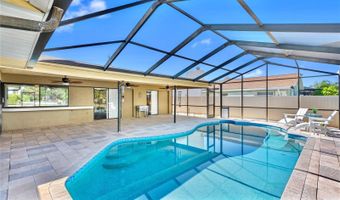 727 FLAMINGO Dr, Apollo Beach, FL 33572