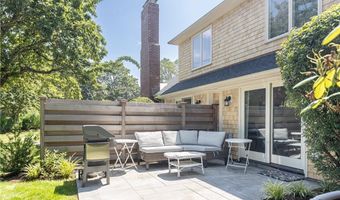 112 Harrison Ave, Newport, RI 02840