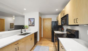 111 N Hamilton St 202, Madison, WI 53703
