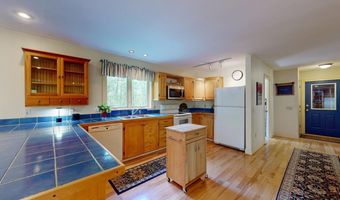 265 Stonewall Dr, Bristol, VT 05443