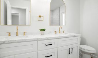 4566 Hancock Cir, Oceanside, CA 92056
