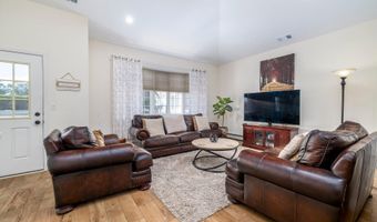 62 Sarah Ct, Amityville, NY 11701