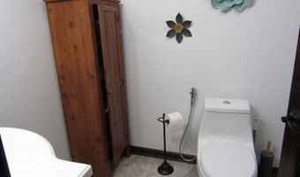 27 W Compress Rd, Artesia, NM 88210
