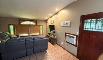 1921 Birch Trace Dr, Austintown, OH 44515
