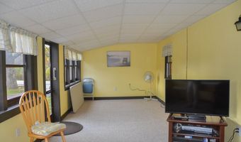 87 Middle Rd, Augusta, ME 04330