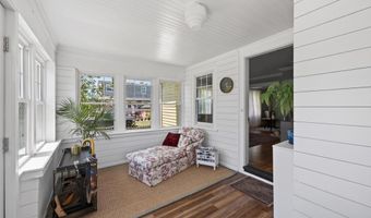 7 Verndale Cir, Bristol, RI 02809