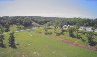 112 E Dade 22, Arcola, MO 65603