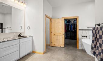 3376 Old Highway 70, Ardmore, OK 73401