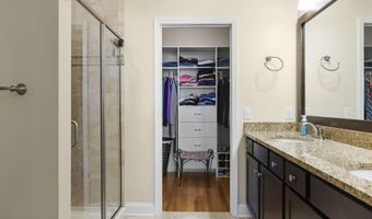 1 Milner Ct, Albany, NY 12208