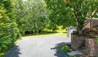 19368 Triple Crown Dr, Abingdon, VA 24211