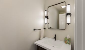 905 Cold Mountain Rd, Lake Toxaway, NC 28747