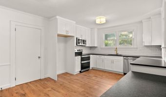 1429 E Calhoun St, Anderson, SC 29621