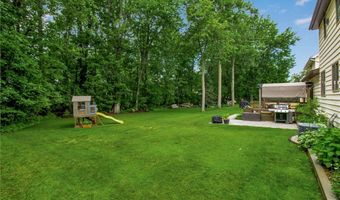 160 Greengage Cir, Amherst, NY 14051