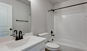 226 Brood Dr, Adkins, TX 78101